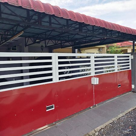 Bunga Homestay Kelantan Bachok Esterno foto